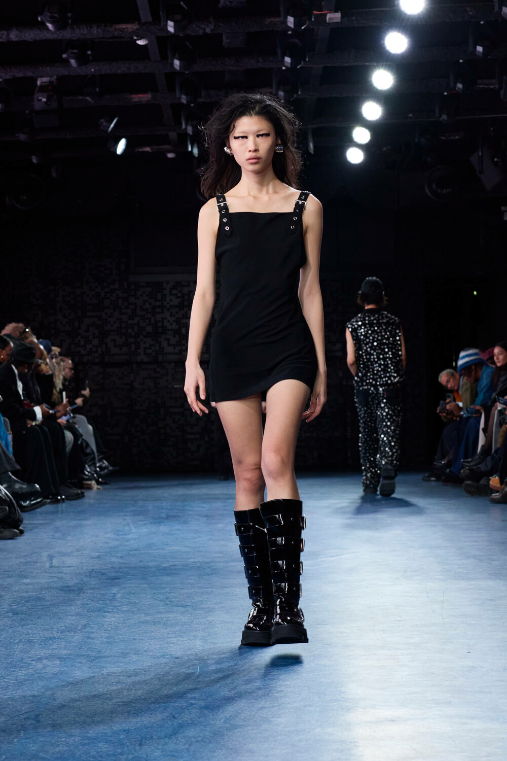 Fashion Show AW25-13